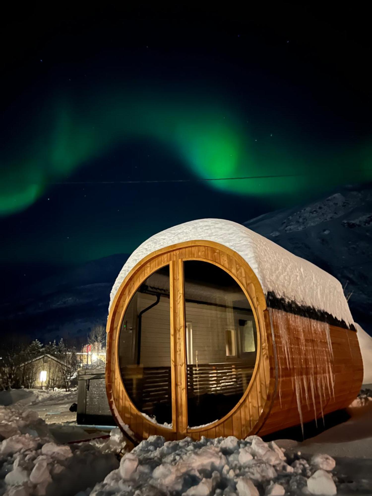 Alpan Apartments, Lyngenfjord Olderdalen Екстер'єр фото