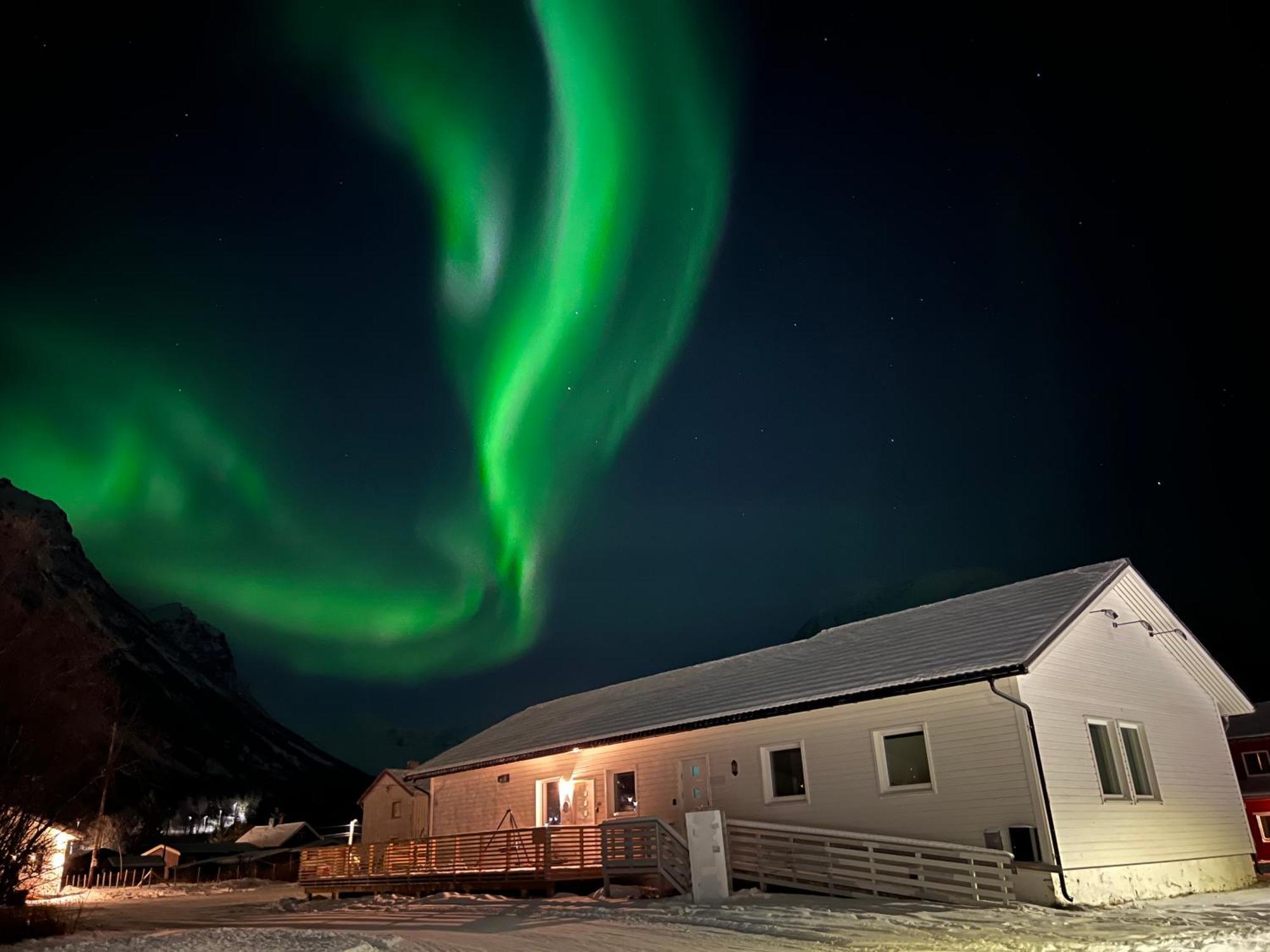 Alpan Apartments, Lyngenfjord Olderdalen Екстер'єр фото