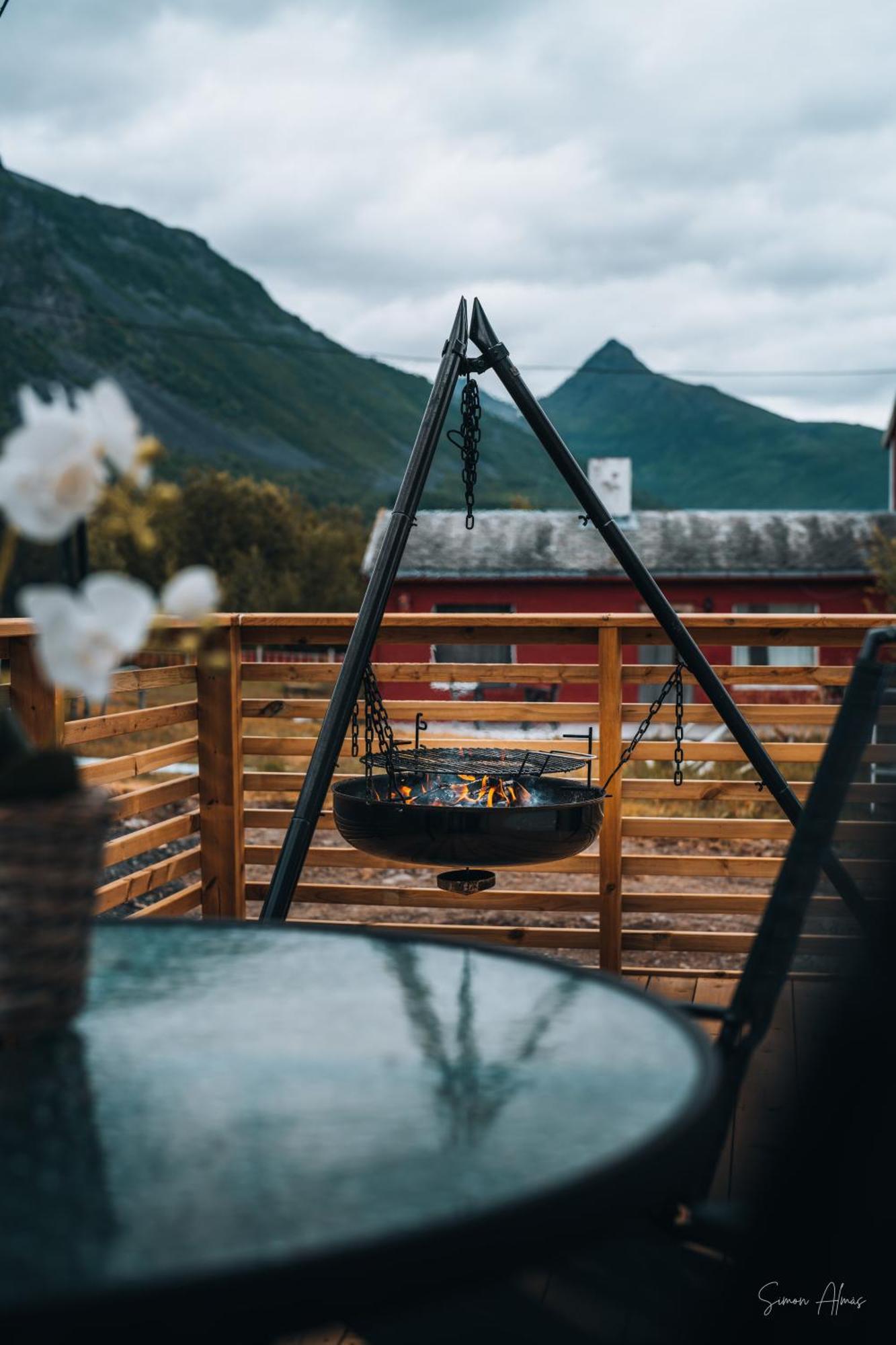 Alpan Apartments, Lyngenfjord Olderdalen Екстер'єр фото