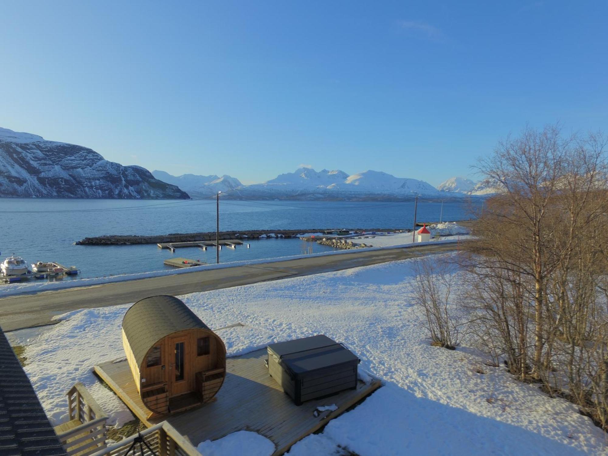 Alpan Apartments, Lyngenfjord Olderdalen Екстер'єр фото